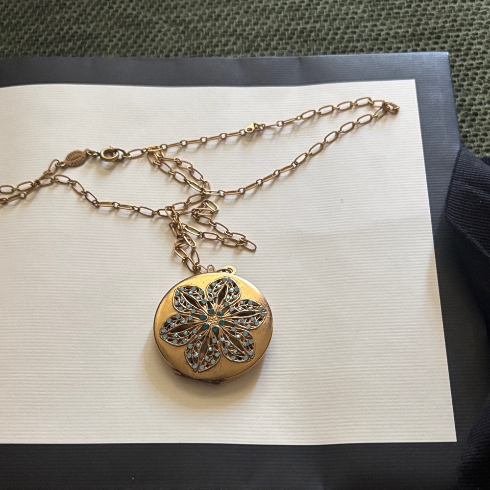 Catherine Popesco for La Vie Pariesenne Gold Floral Locket Necklace - Picture 2 of 10